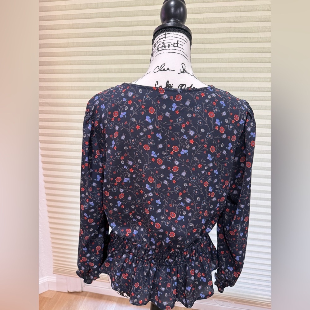 Aqua Floral Print Women's Top - Picture 2 of 4